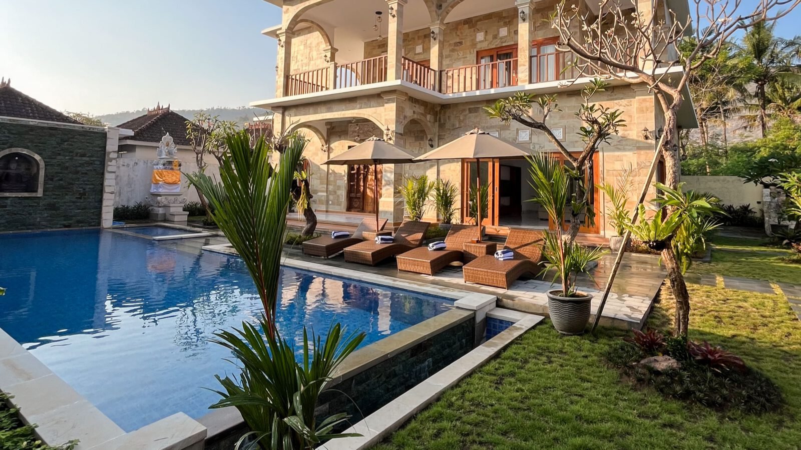 The Ultimate 3-Bedroom Luxury Getaway in Amed